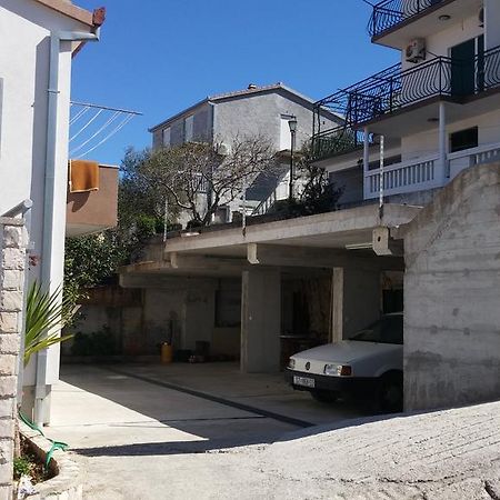 Apartment Karmen Trogir Exterior photo