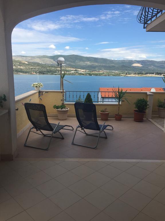Apartment Karmen Trogir Exterior photo
